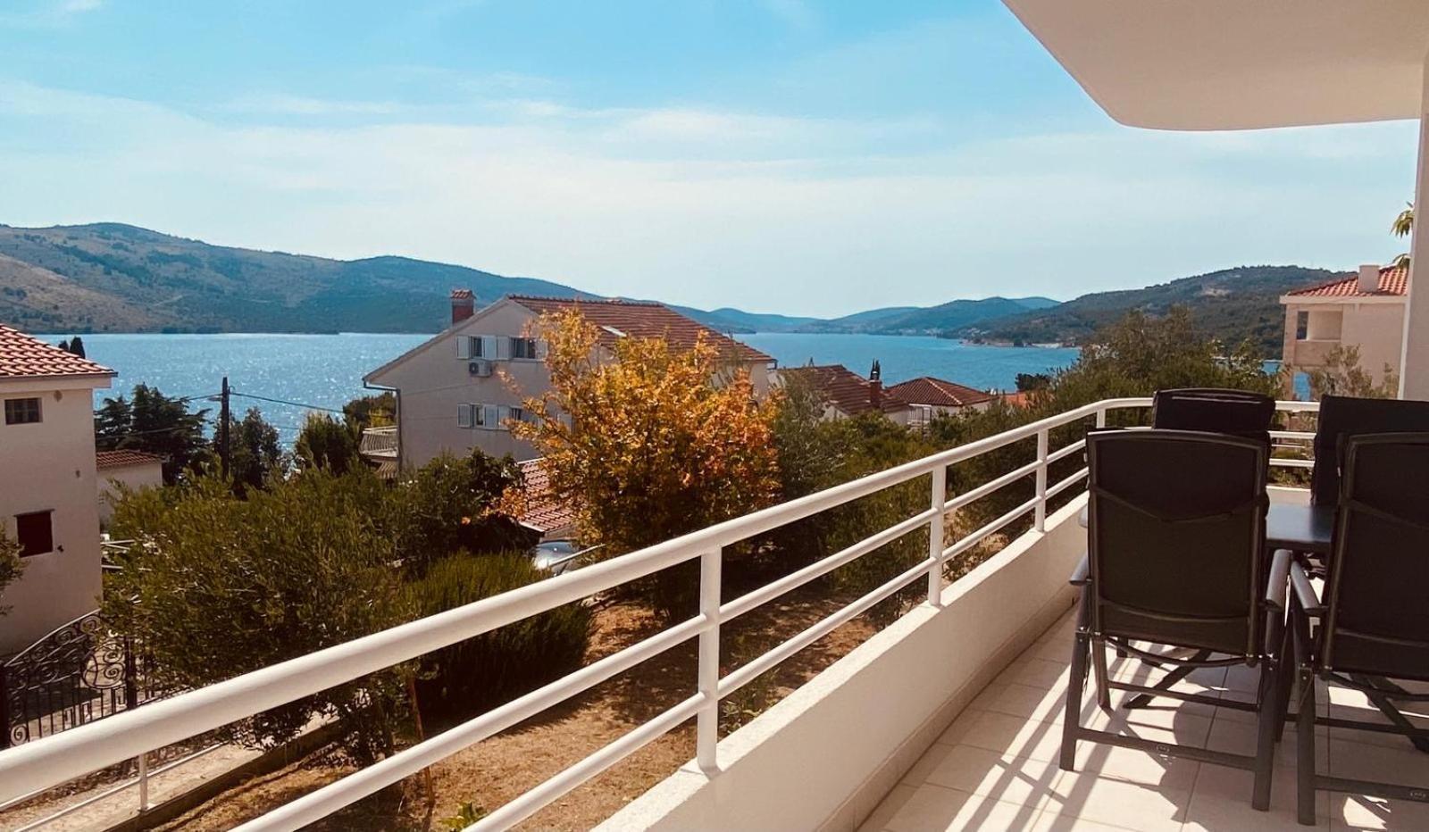 House Agradable Apartment Сегет Враница Екстериор снимка