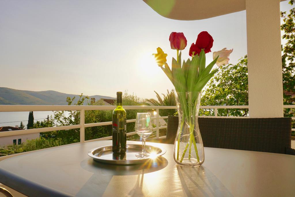 House Agradable Apartment Сегет Враница Екстериор снимка